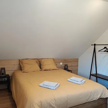 Le Spitzacker Familial Au Calme