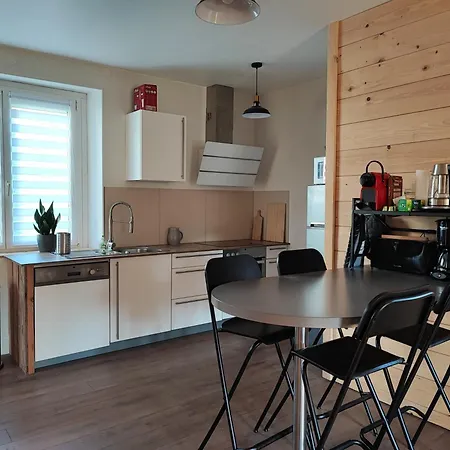 Le Spitzacker Familial Au Calme Nyaraló